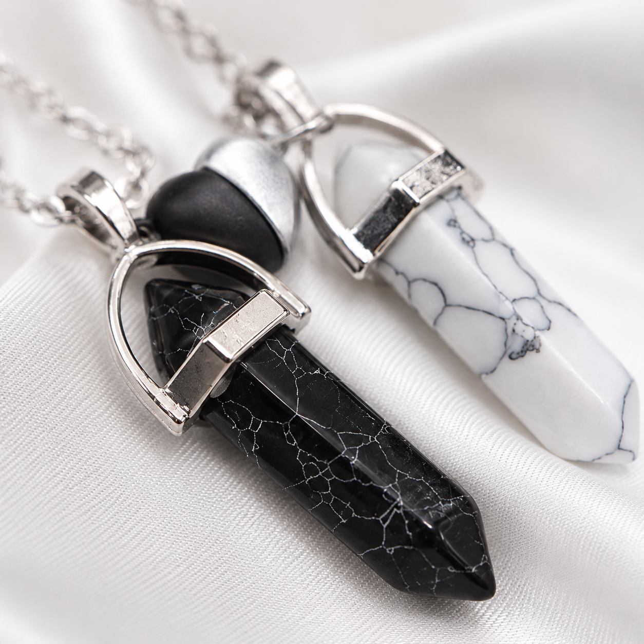 Magnetic Crystal Point Couple Necklace